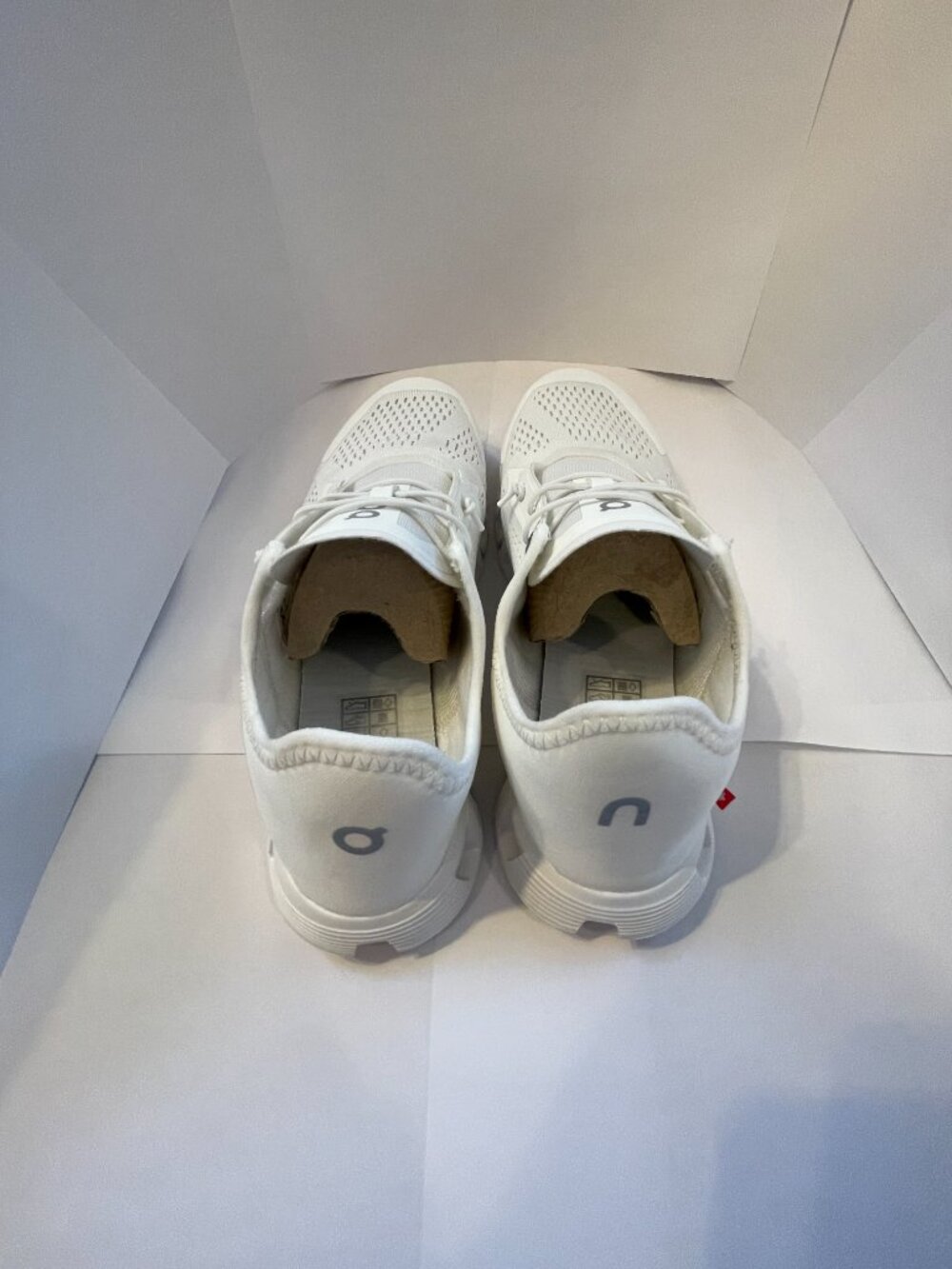 On Cloud 5 Coast Undyed-White | White Size 8 NWT Never Been Worn - Picture 5 of 11